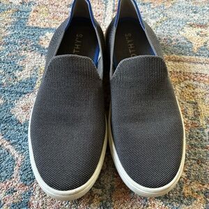 Rothy's Women’s 9 Gray Slip-On Sneaker